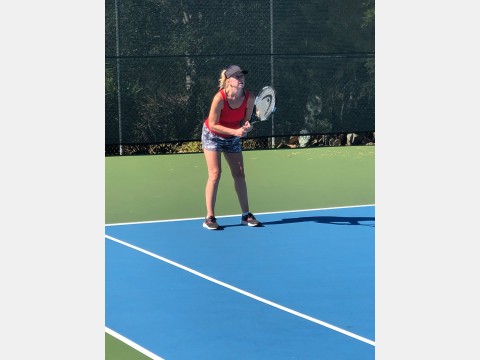 Right photo of tennis players